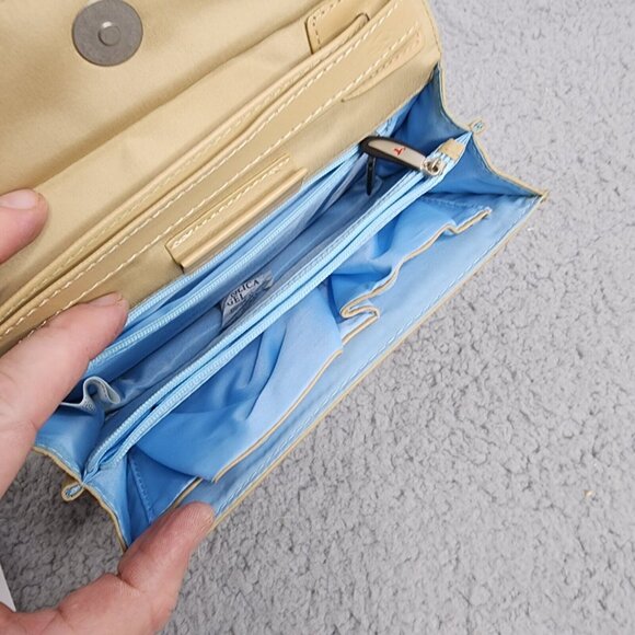 Travelon Tailored Convertible Crossbody Clutch Biege - Picture 10 of 14